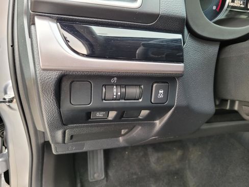 Used 2017 Subaru Crosstrek 2.0i Limited w/ Popular Package #2 image 26