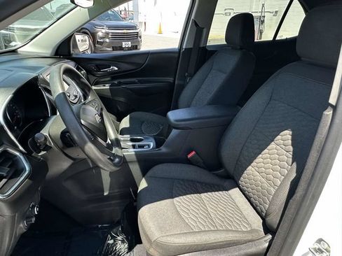 Used 2019 Chevrolet Equinox LT FWD image 17
