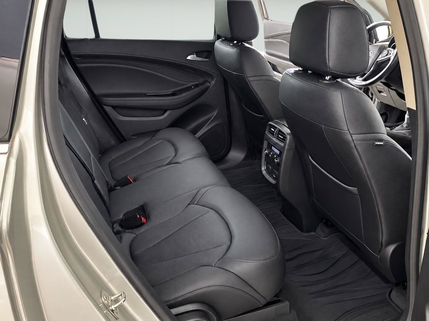Certified 2019 Buick Envision Essence AWD/4WD image 13