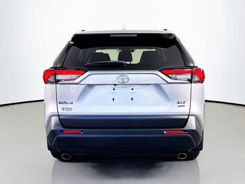 Certified 2022 Toyota RAV4 XLE Premium AWD/4WD image 7