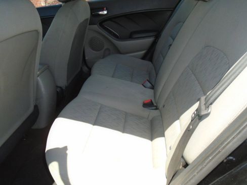 Used 2015 Kia Forte LX image 14