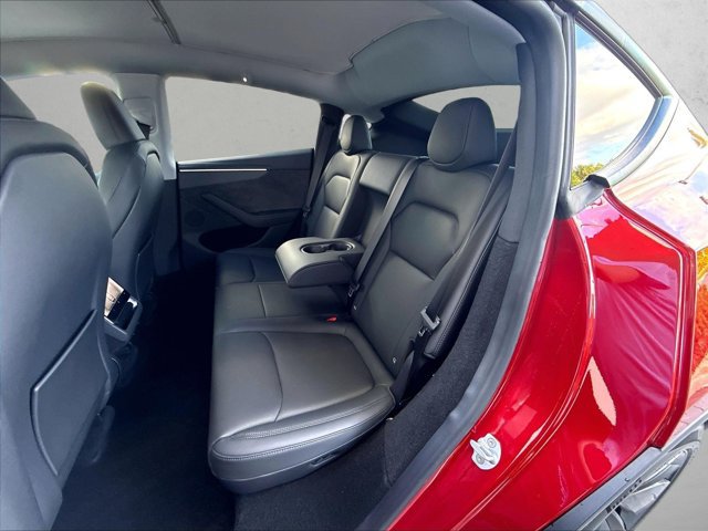 Used 2026 Tesla Model Y 2WD image 27