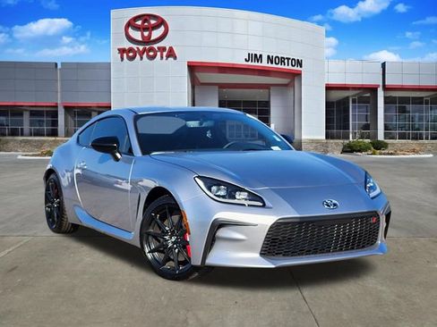 Used 2026 Toyota GR86 Premium w/ Performance Package RWD image 1