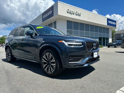 Used 2020 Volvo XC90 T6 Momentum AWD/4WD image 2