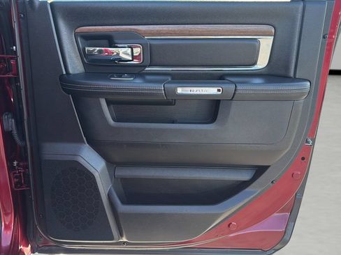 Used 2017 RAM 1500 Laramie AWD/4WD image 12