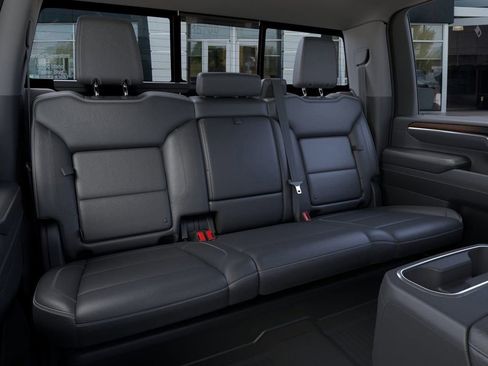 New 2026 GMC Sierra 3500 Denali w/ Denali Reserve Package AWD/4WD image 17