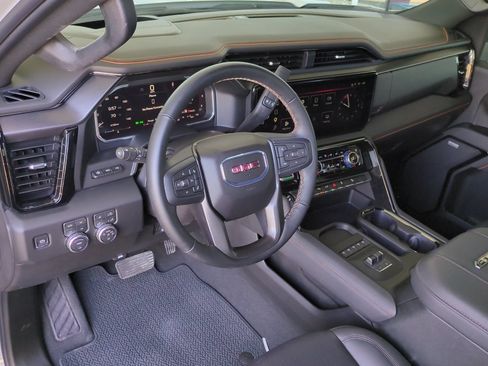 Used 2026 GMC Sierra 2500 AT4 w/ AT4 Premium Plus Package AWD/4WD image 9
