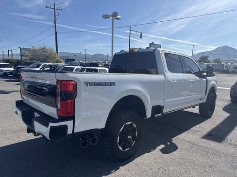 Used 2025 Ford F350 Platinum w/ Tremor Off-Road Package AWD/4WD image 6