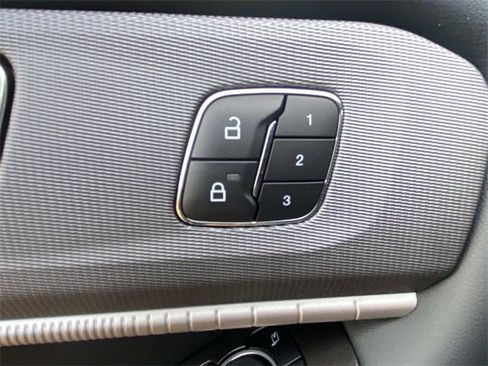 Used 2025 Ford Explorer ST-Line w/ Premium Package image 54