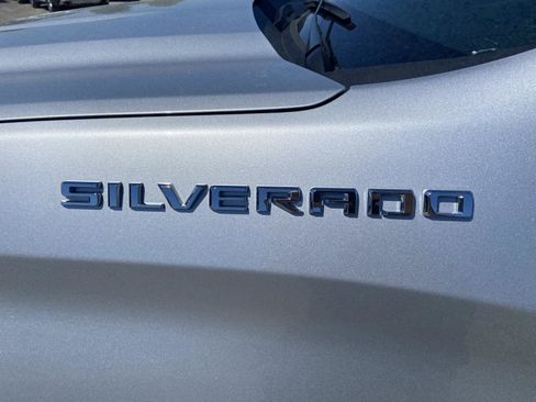 Used 2022 Chevrolet Silverado 1500 LT AWD/4WD image 13