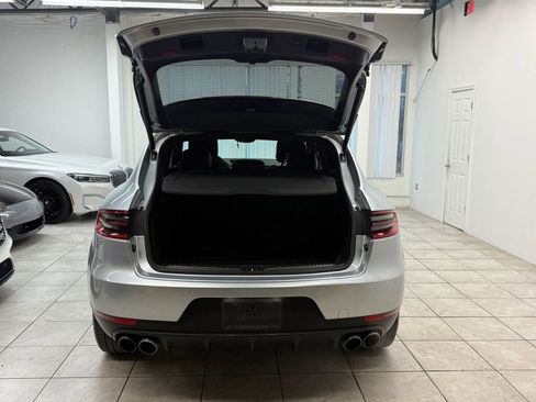 Used 2018 Porsche Macan S image 17