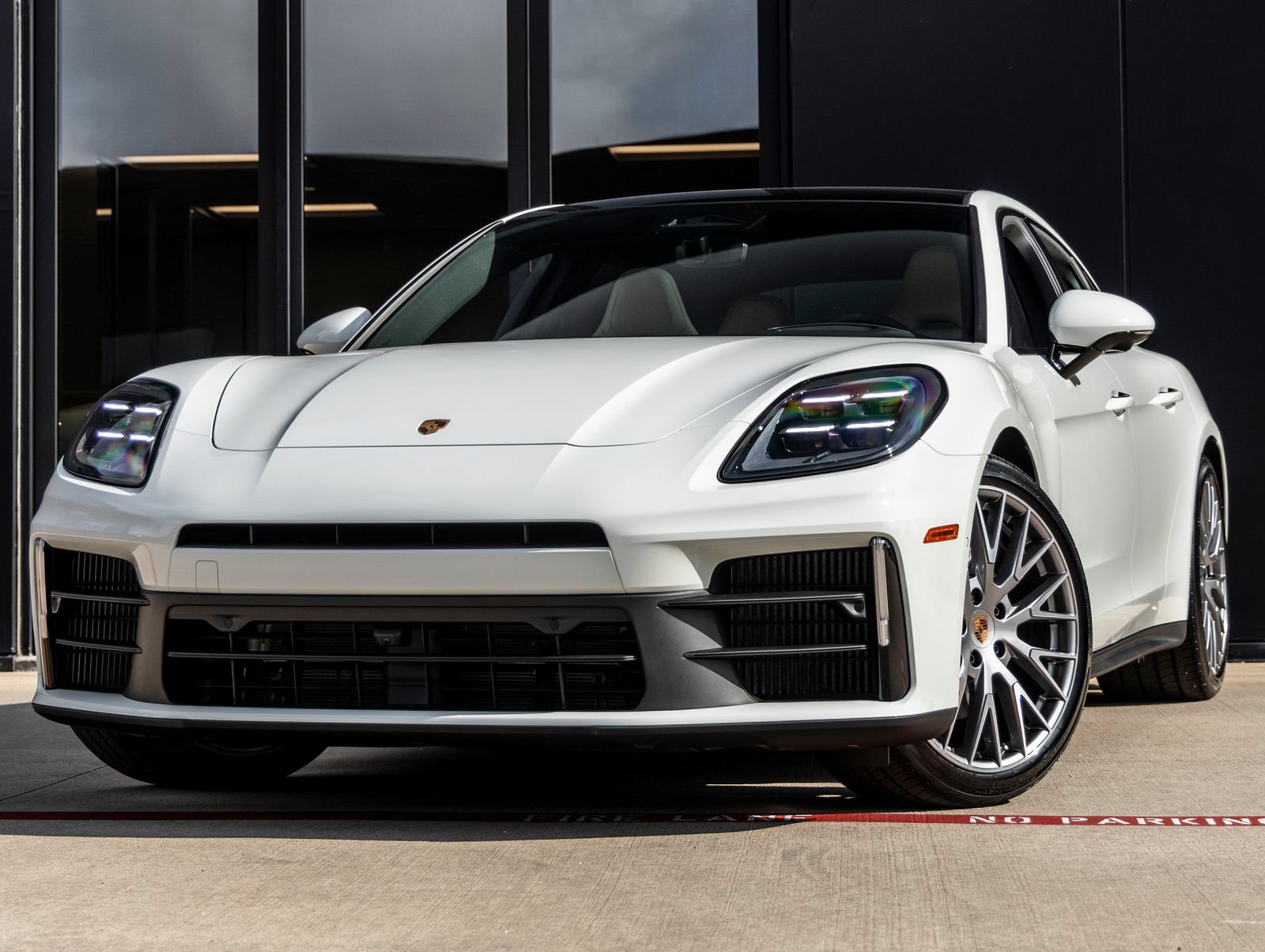 New 2026 Porsche Panamera 4 AWD/4WD image 1