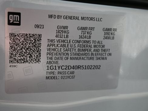 Used 2024 Chevrolet Corvette Stingray Premium Cpe RWD image 32
