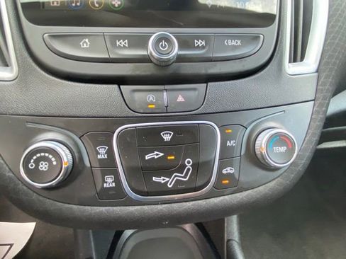 Used 2024 Chevrolet Malibu LS FWD image 27