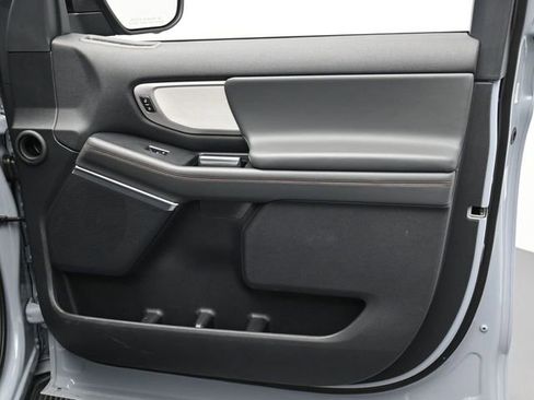 Used 2025 Ford Expedition Active image 30