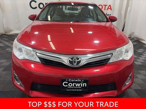 Used 2014 Toyota Camry XLE w/ Leather Package FWD image 2