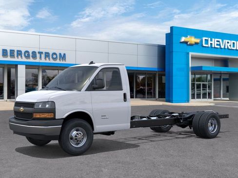 New 2025 Chevrolet Express 3500 w/ Power Convenience Package RWD image 2