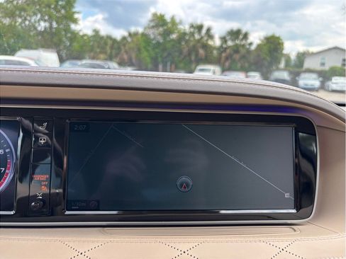 Used 2015 Mercedes-Benz S 63 AMG 4MATIC Sedan image 33