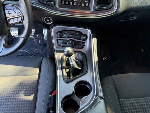 Used 2018 Dodge Challenger R/T w/ Driver Convenience Group image 16