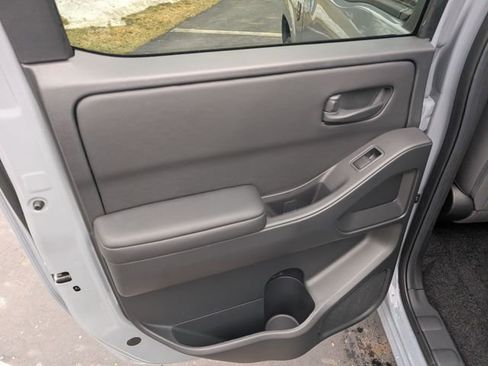 New 2026 Nissan Frontier SV w/ SV Convenience Package image 11