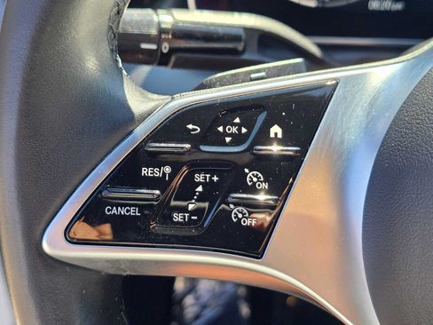 Used 2023 Mercedes-Benz C 300 Sedan image 32