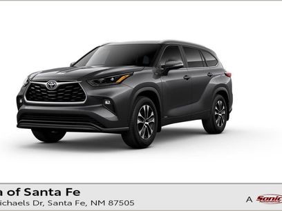 New 2025 Toyota Highlander XLE