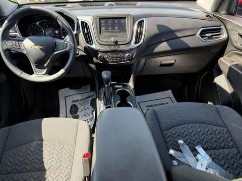 Used 2024 Chevrolet Equinox LT w/ LPO, Floor Liner Package FWD image 12