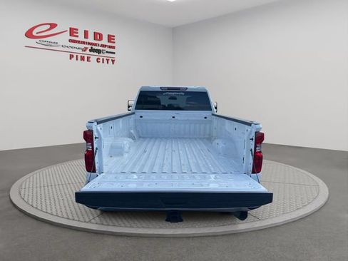 Used 2025 Chevrolet Silverado 2500 LT w/ Convenience Package AWD/4WD image 39