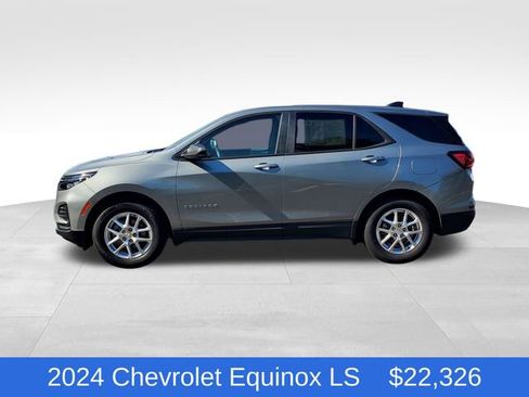 Certified 2024 Chevrolet Equinox LS w/ LS Convenience Package FWD image 2
