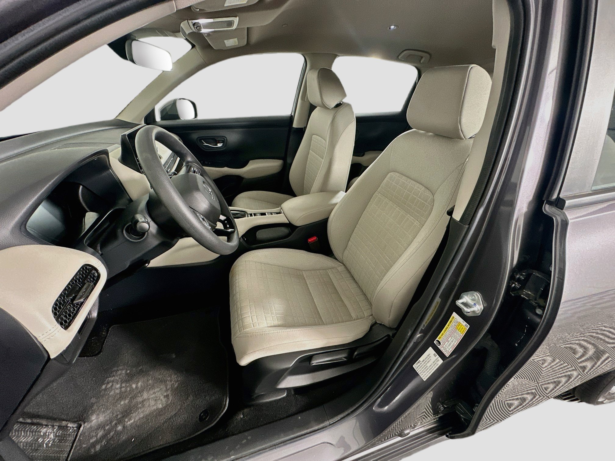 Used 2025 Honda HR-V LX image 13