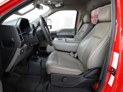 Used 2019 Ford F550 4x4 Regular Cab Super Duty image 4