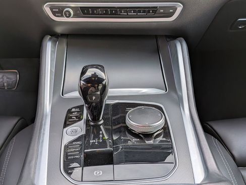 Used 2023 BMW X6 xDrive40i w/ M Sport Package image 24