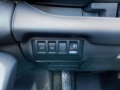 Used 2023 Subaru Ascent Limited w/ Technology Package AWD/4WD image 15