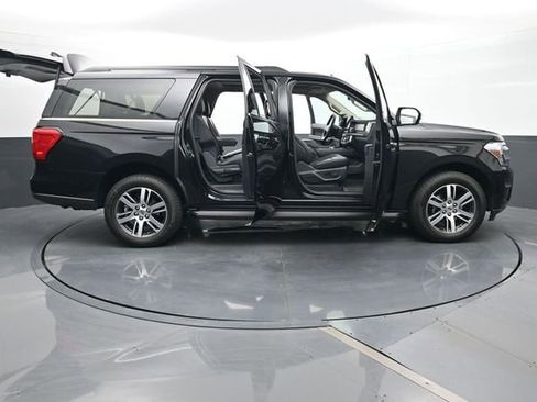 Used 2024 Ford Expedition Max XLT image 33