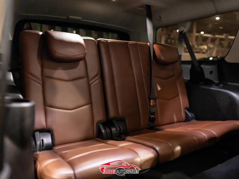 Used 2018 Cadillac Escalade ESV Premium Luxury image 20