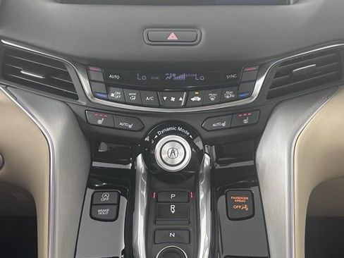Used 2025 Acura TLX w/ Technology Package image 18