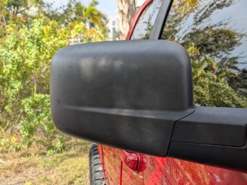 Used 2021 RAM 1500 Classic SLT image 10