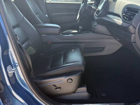 Used 2025 Dodge Durango GT AWD/4WD image 12