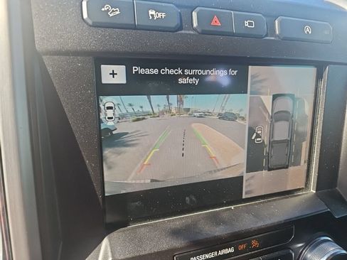 Used 2019 Ford F150 Platinum w/ Equipment Group 701A Luxury AWD/4WD image 6
