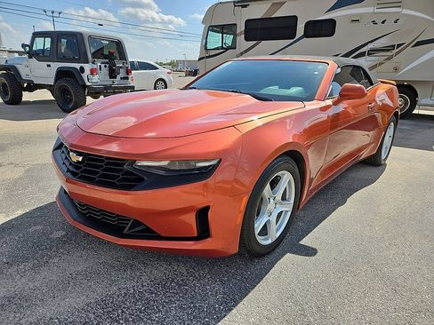 Used 2023 Chevrolet Camaro LT RWD image 1