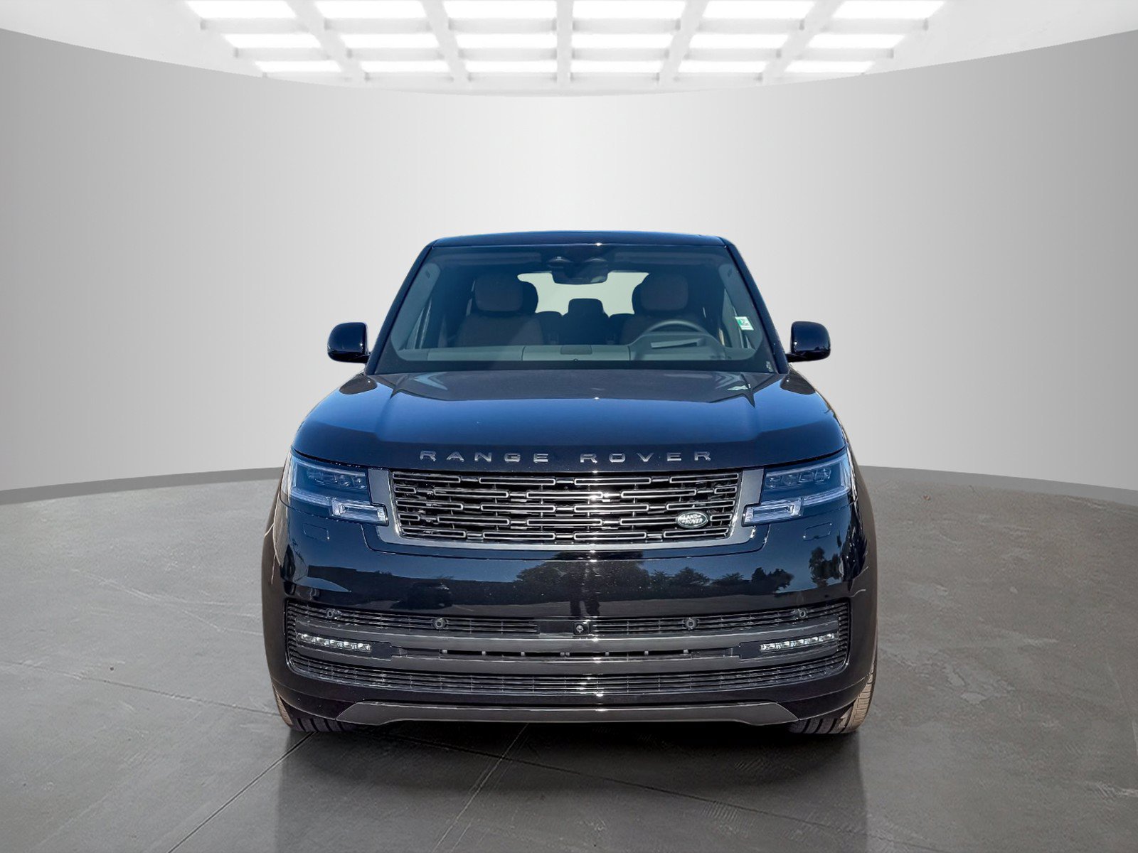 New 2026 Land Rover Range Rover Long Wheelbase SE AWD/4WD image 8