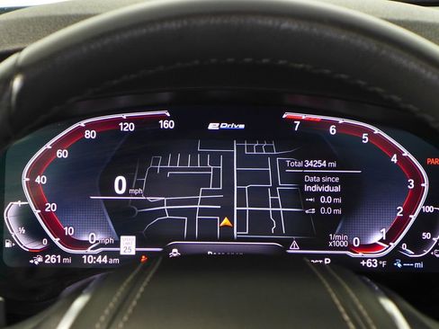 Certified 2023 BMW 530e w/ Convenience Package image 28