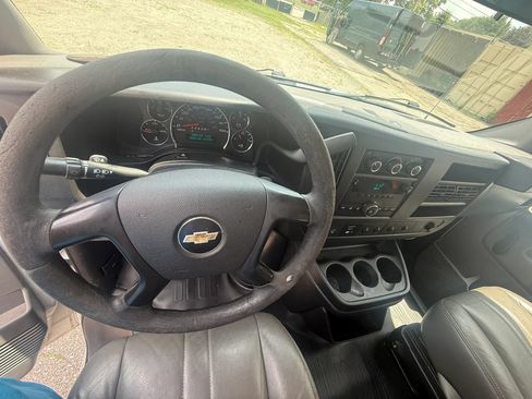 Used 2013 Chevrolet Express 2500 w/ Cold Climate Package RWD image 8
