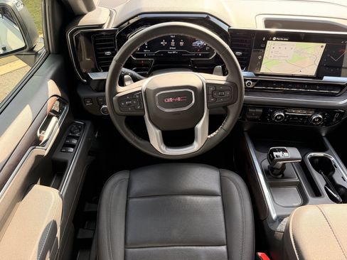 Used 2025 GMC Sierra 1500 SLT w/ SLT Premium Package AWD/4WD image 28