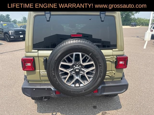 Used 2026 Jeep Wrangler Unlimited Sahara AWD/4WD image 8