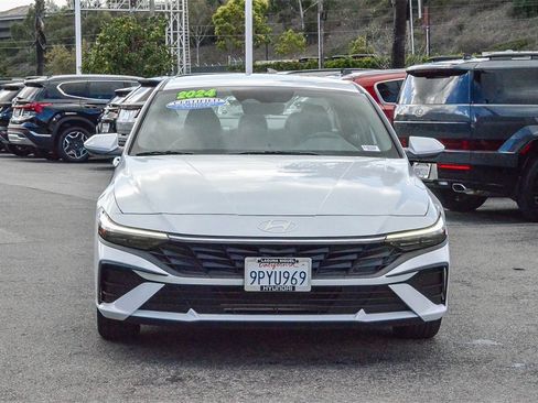 Certified 2024 Hyundai Elantra SEL image 2