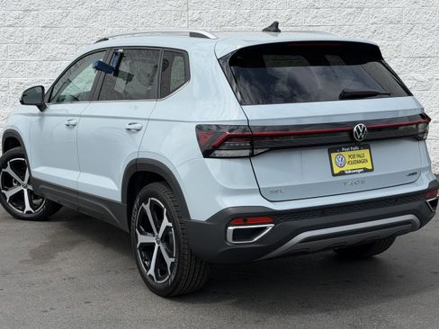 New 2026 Volkswagen Taos SEL AWD/4WD image 6