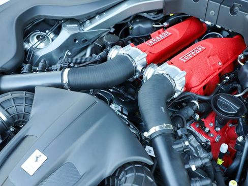 Certified 2024 Ferrari Roma image 29