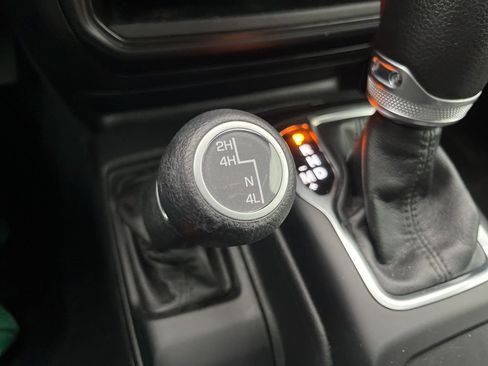 Used 2023 Jeep Wrangler Freedom Edition image 36