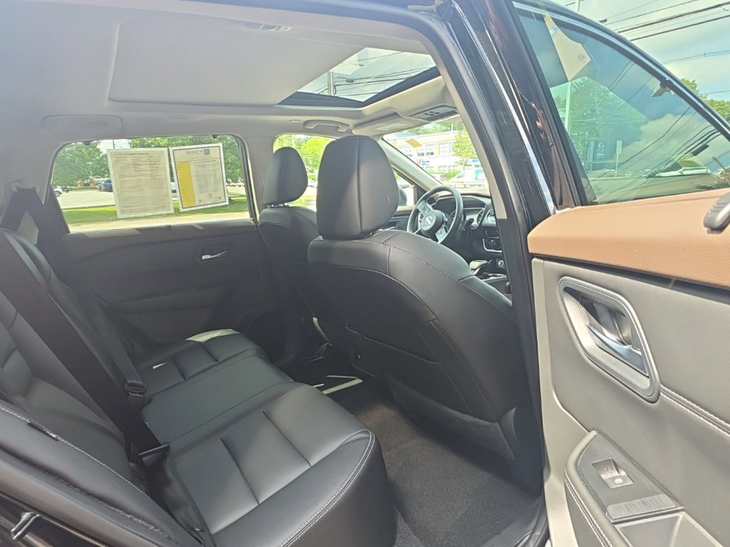 Certified 2023 Nissan Rogue SL w/ SL Premium Package AWD/4WD image 14
